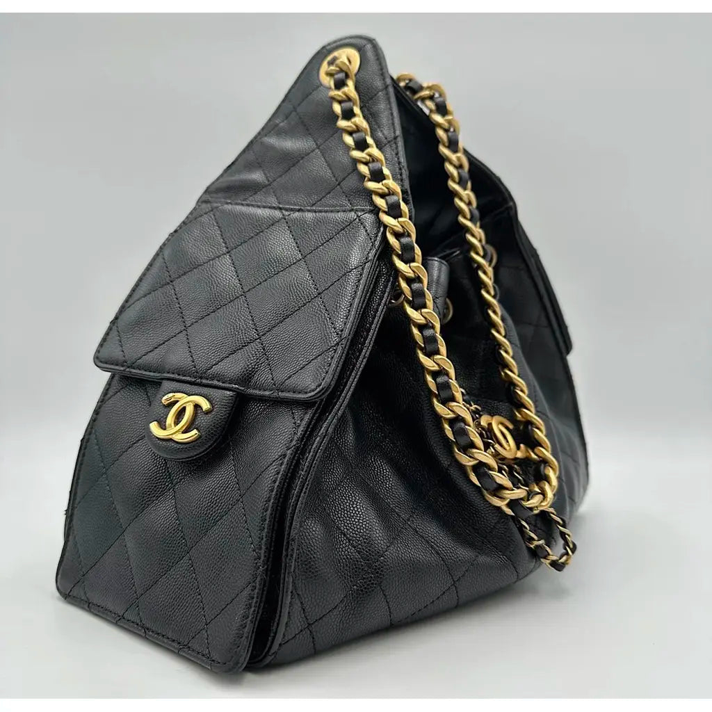 Chanel Sac à Mains en Cuir 25