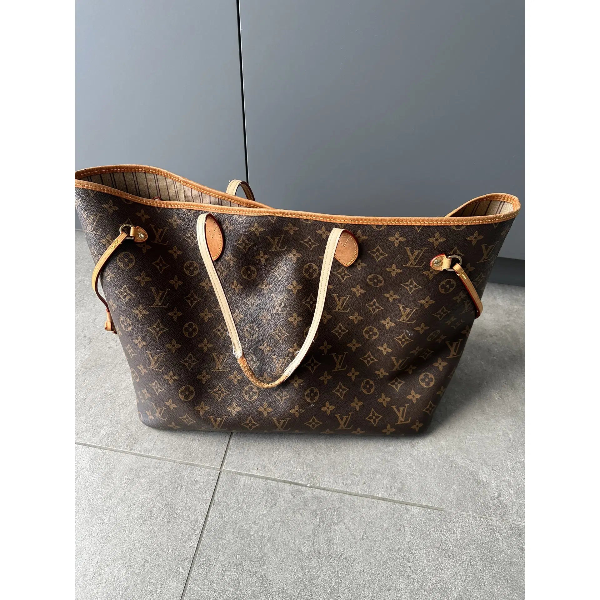 Louis Vuitton Sac Cabas en Cuir Neverfull